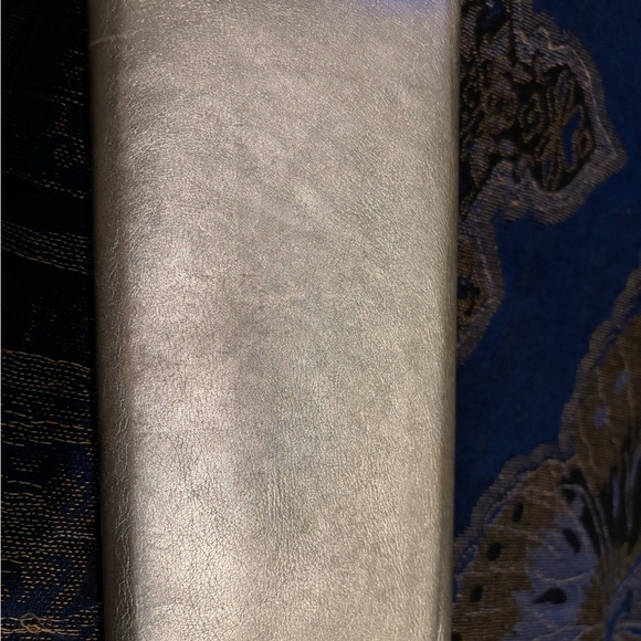 YSL - Picture 12 of 12